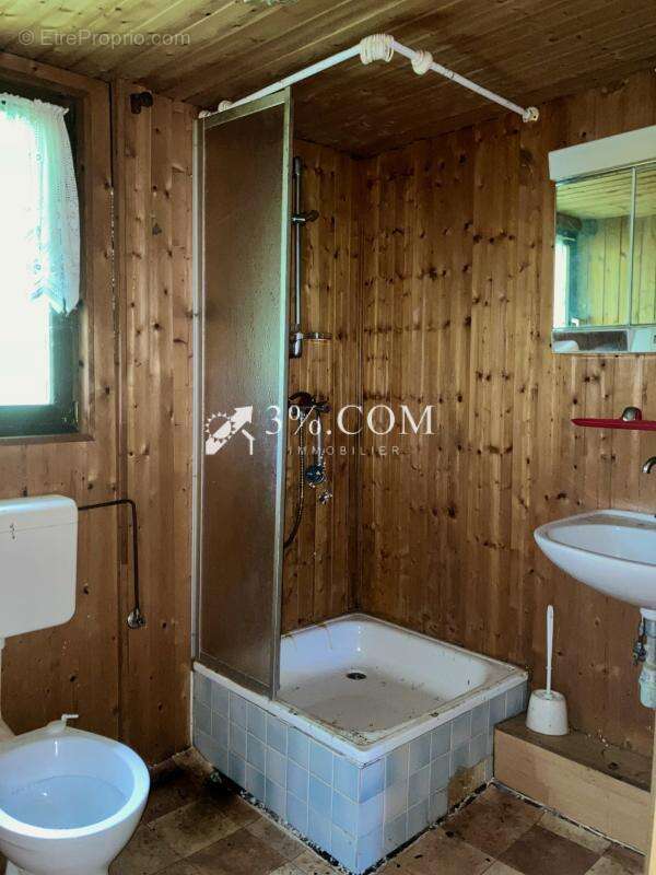Chalet à rénover en lisière de forêt - photo 10