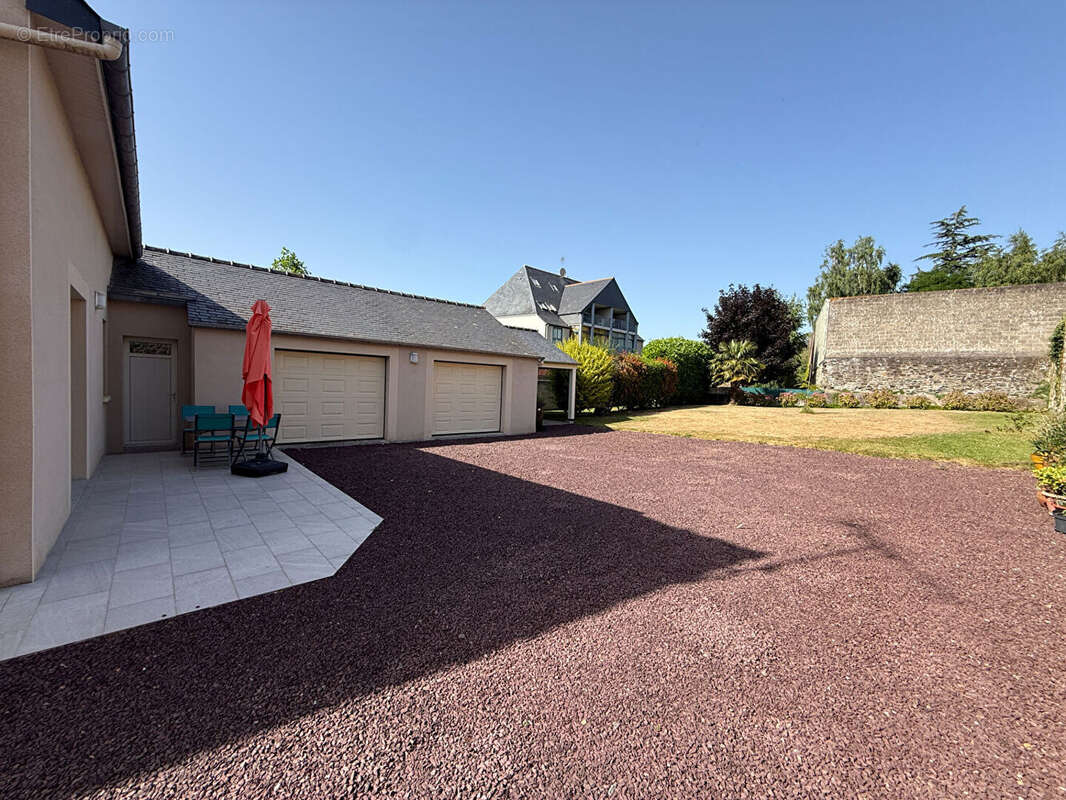 Maison à DOL-DE-BRETAGNE