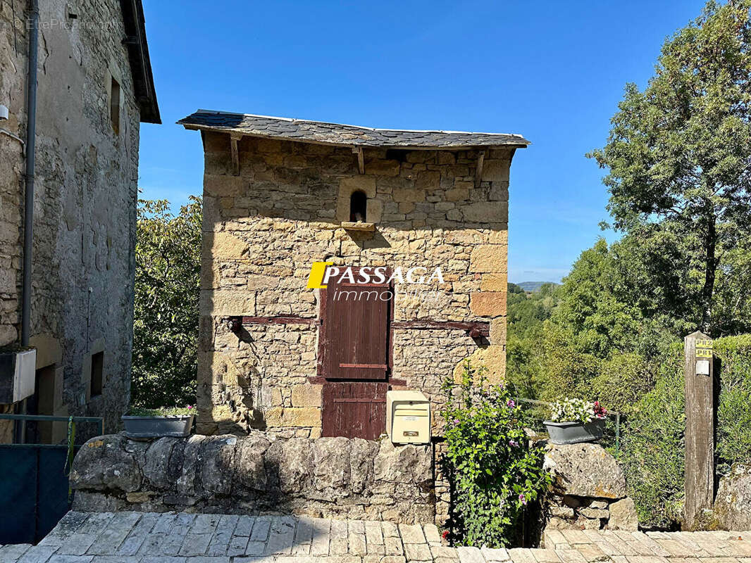 Maison à PIERREFICHE