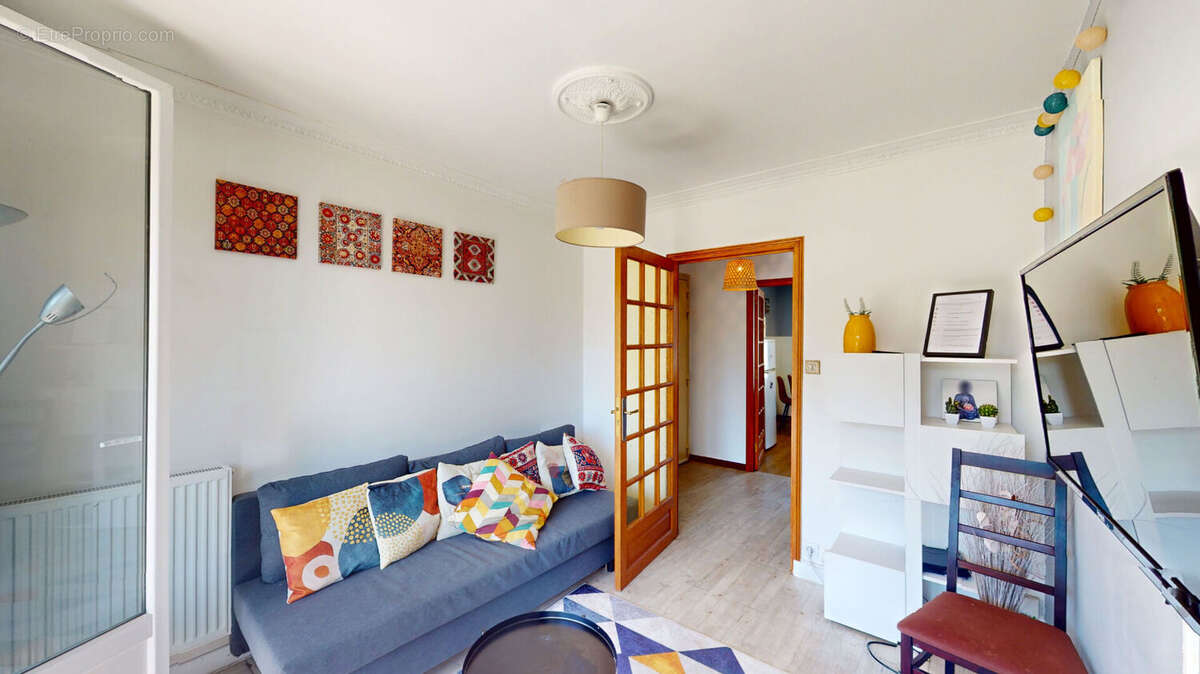 Appartement à SAINT-MARTIN-D'HERES