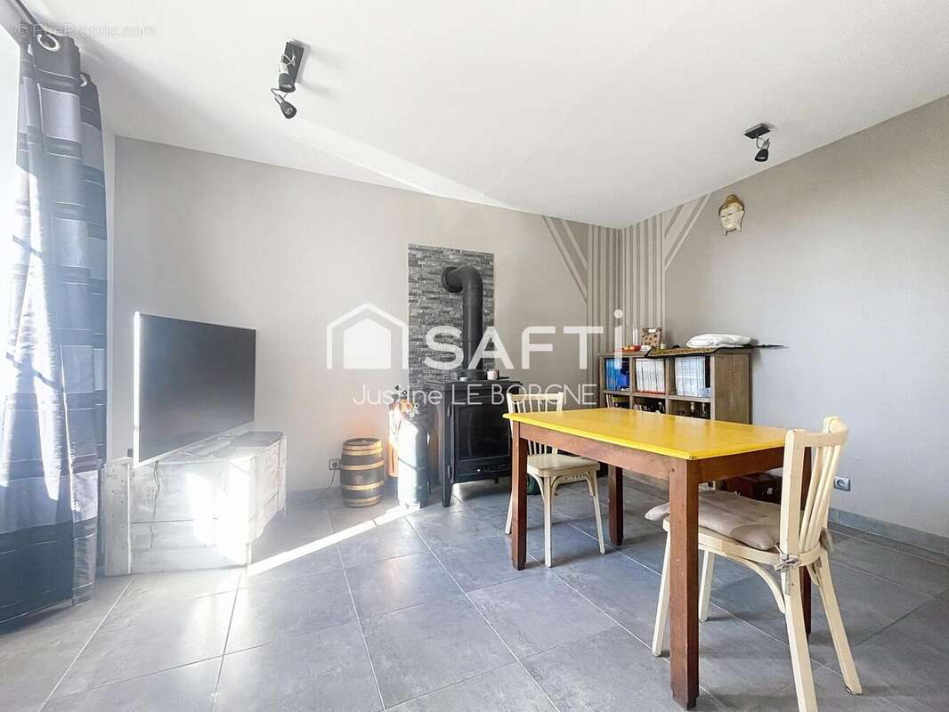 Photo 3 - Maison à AUDIERNE