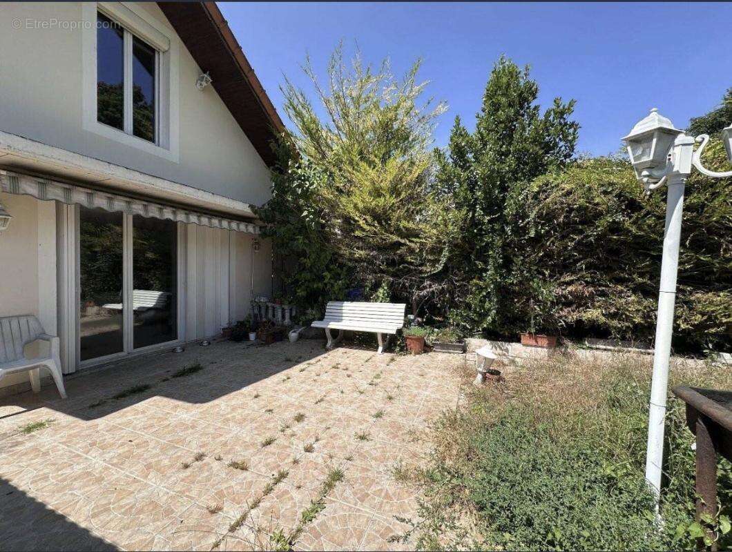 Maison à VILLETANEUSE