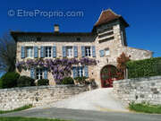 Maison à SAINTE-CECILE-DU-CAYROU