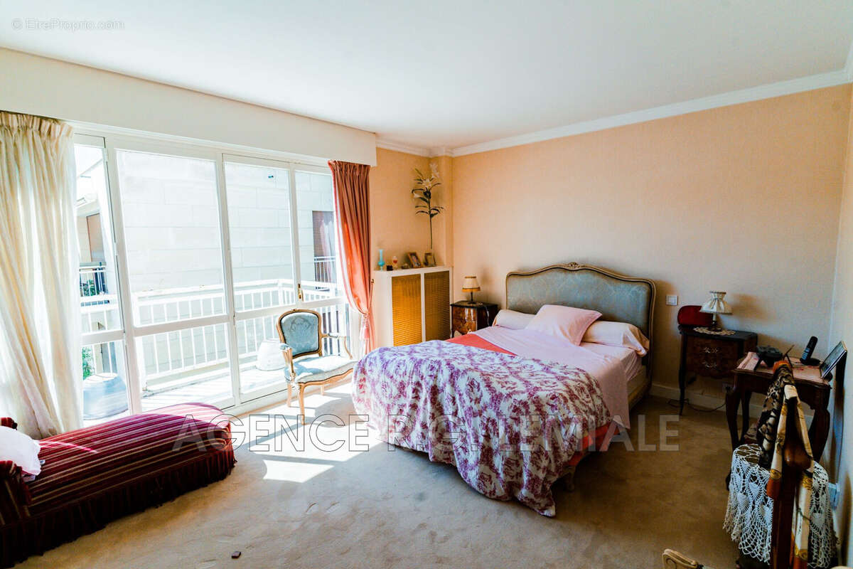 Appartement à MAISONS-LAFFITTE