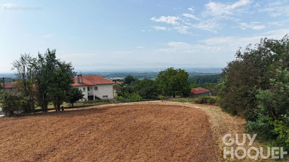 Terrain à ARTHEZ-DE-BEARN