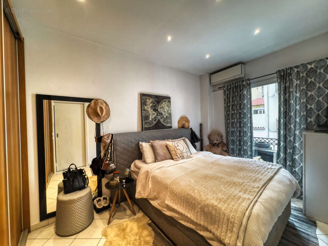 Appartement à ROQUEBRUNE-CAP-MARTIN