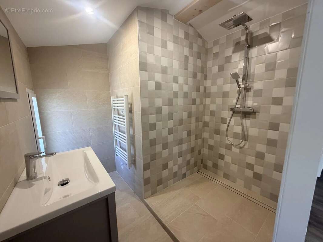 Maison à TOURRETTE-LEVENS