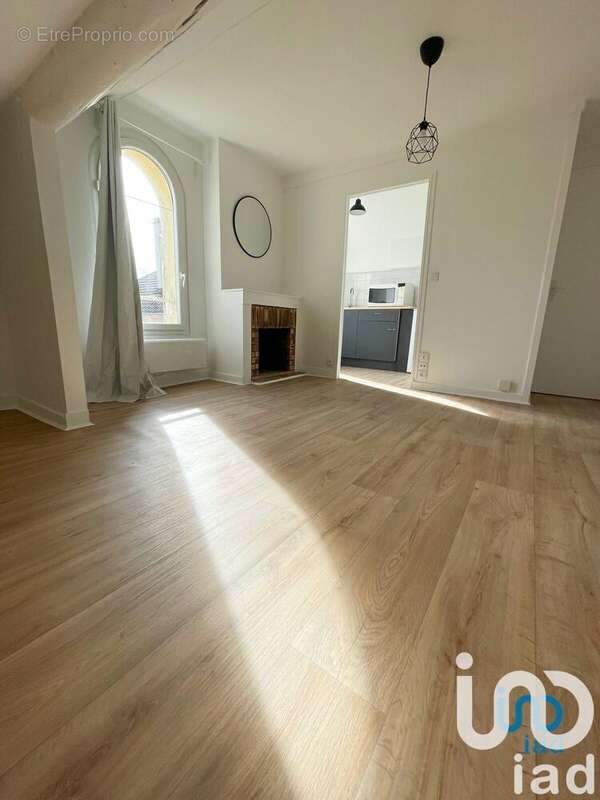 Photo 2 - Appartement à SAINT-MAUR-DES-FOSSES