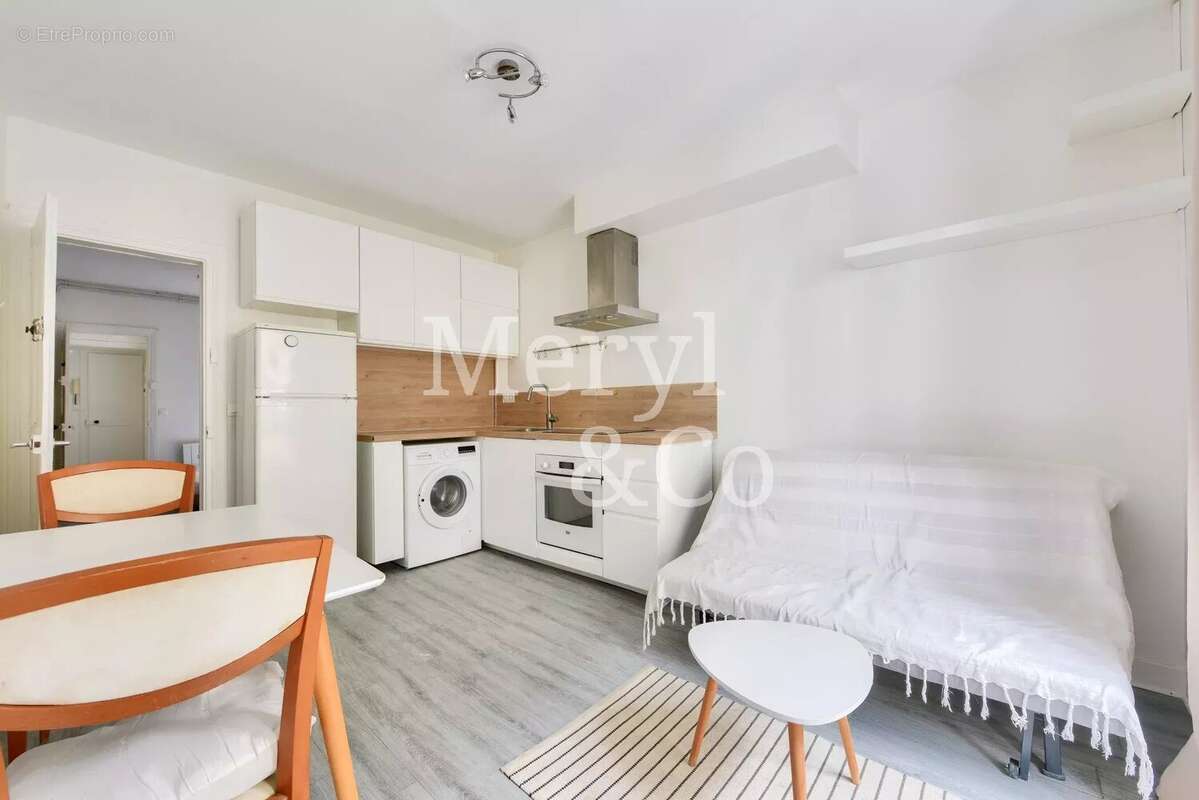 Appartement à PARIS-17E