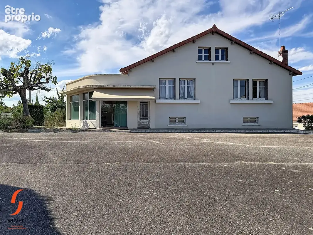A vendre, Maison 4 chambres,  45 m² de garage - photo 2