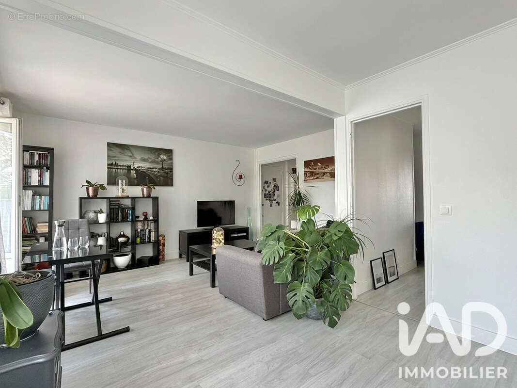 Appartement 62 m² à Chilly-Mazarin  - photo 2