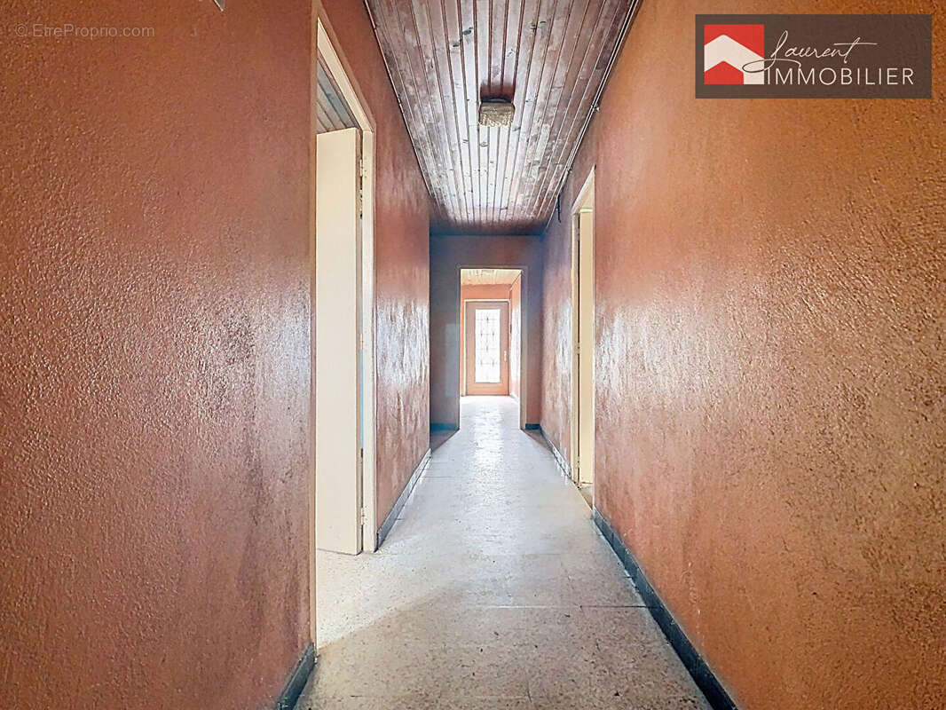 Maison à L'ABERGEMENT-DE-CUISERY