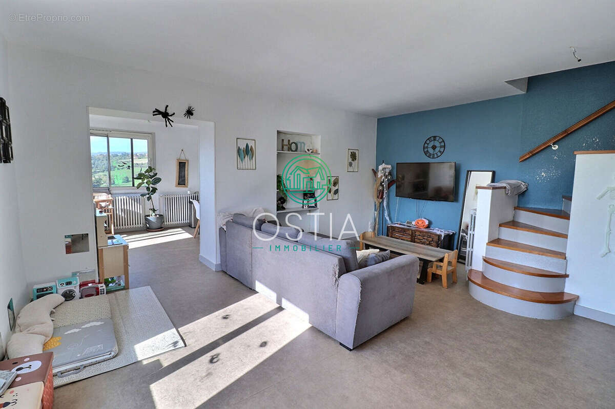 Maison à SAINT-MARTIN-LA-PLAINE