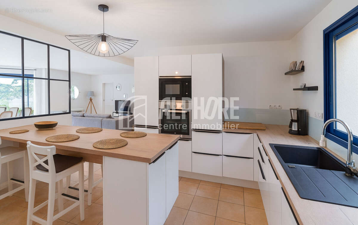 Maison 10 pièces 243.64 m² Pornichet - photo 3