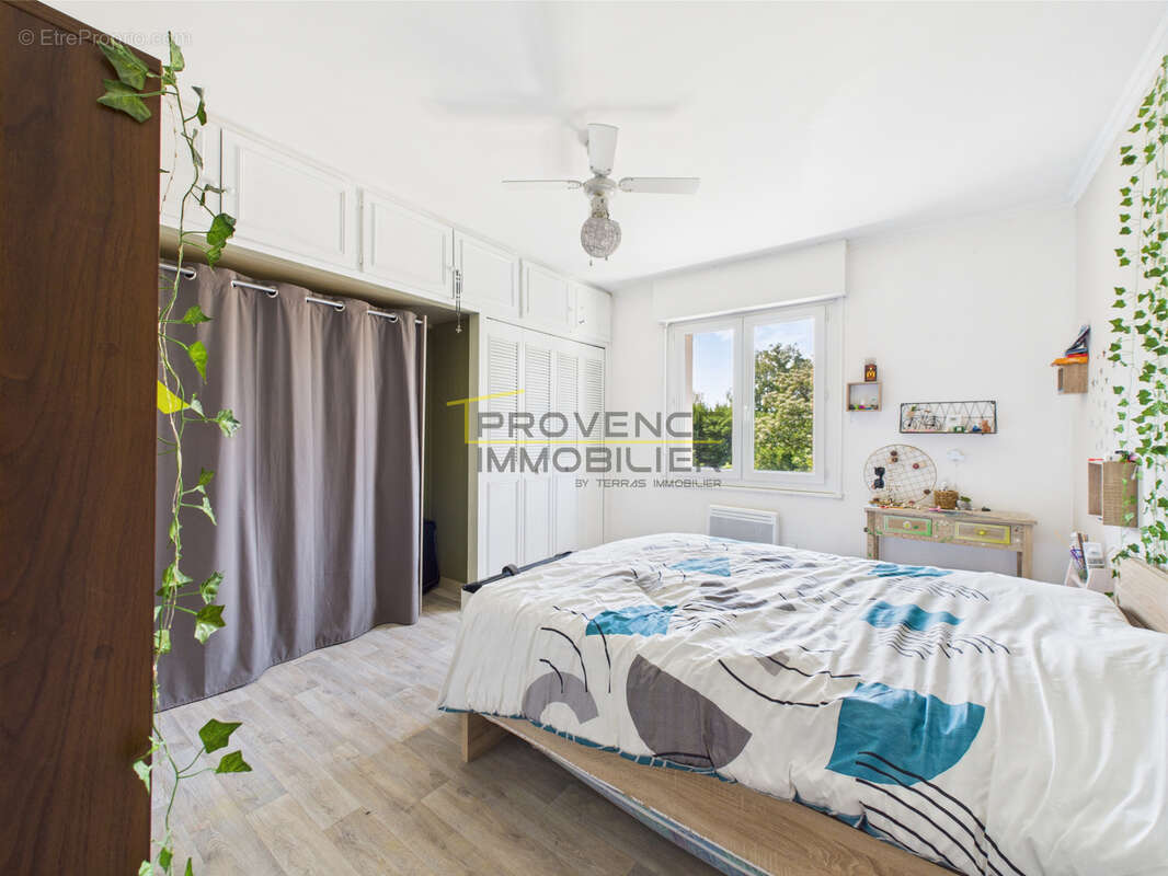 Maison à MONTELIMAR