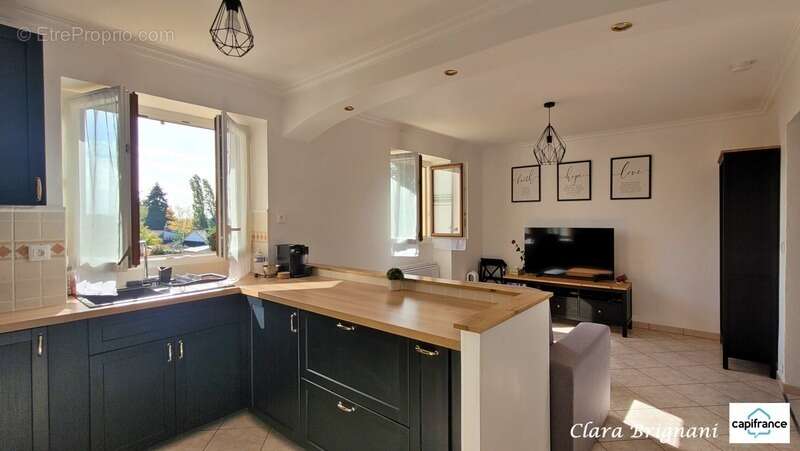 Appartement à LEUDEVILLE