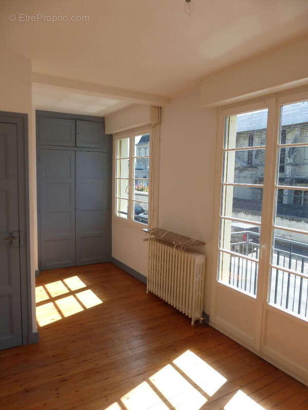 Saumur centre - photo 13