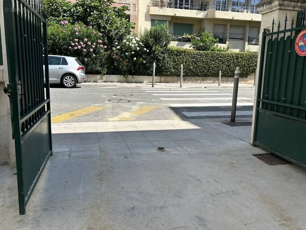 Autre à NICE