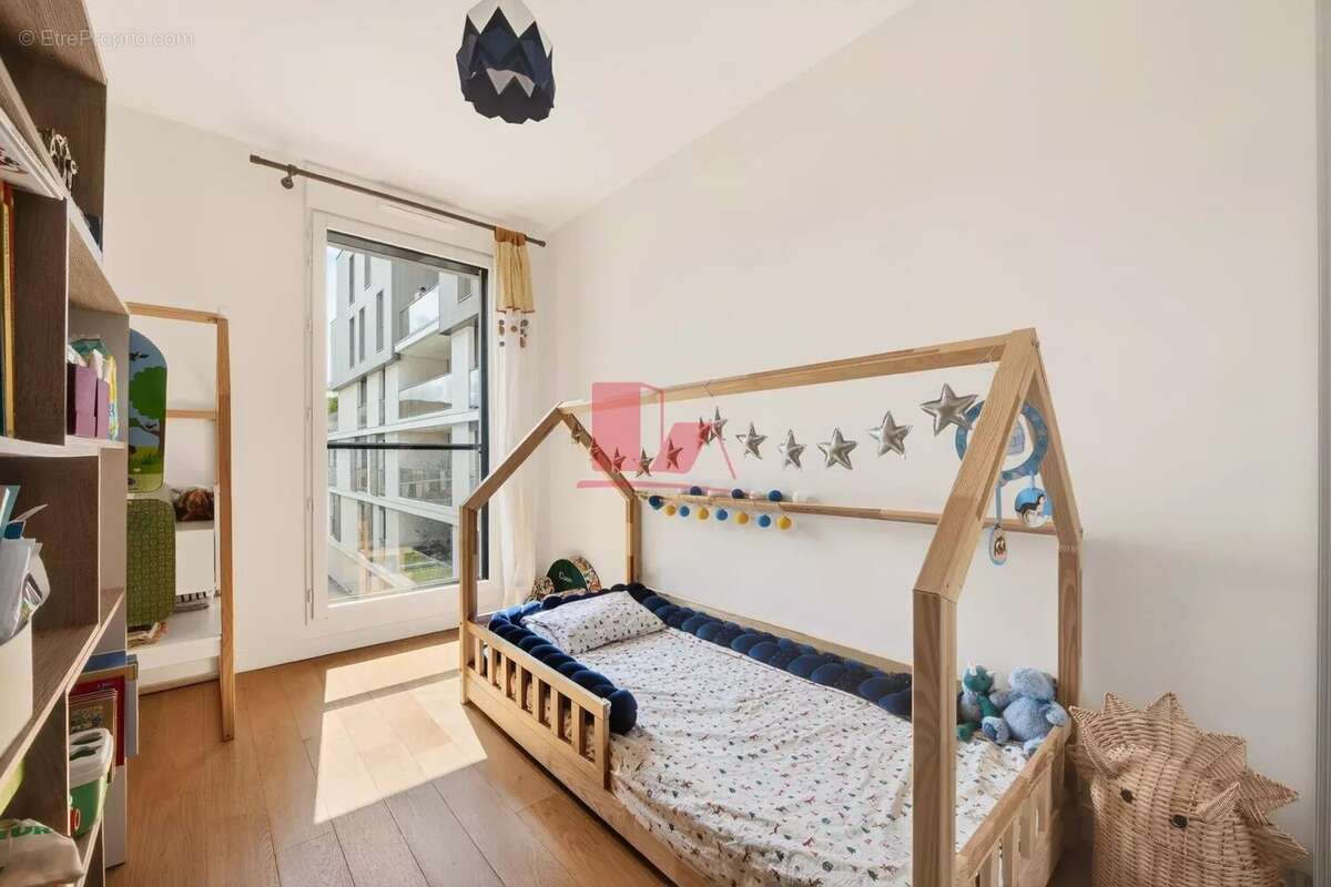 Appartement à ISSY-LES-MOULINEAUX
