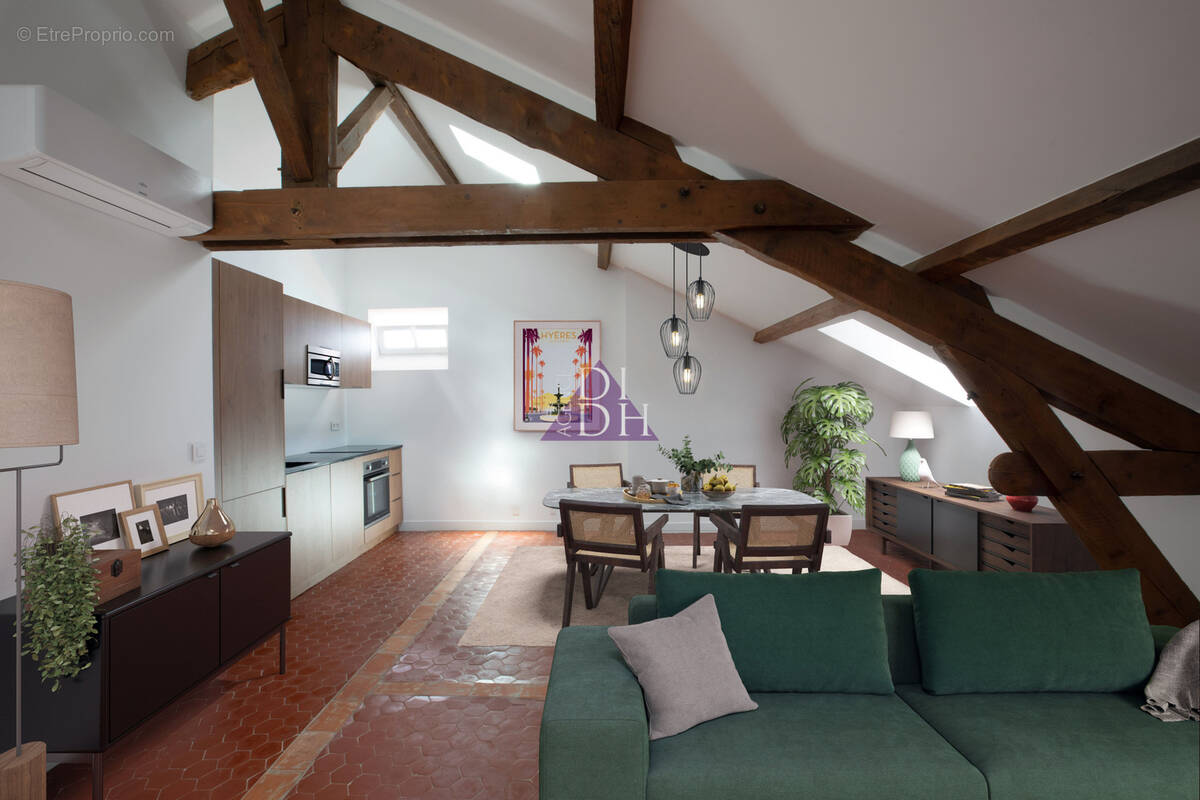 Appartement à HYERES