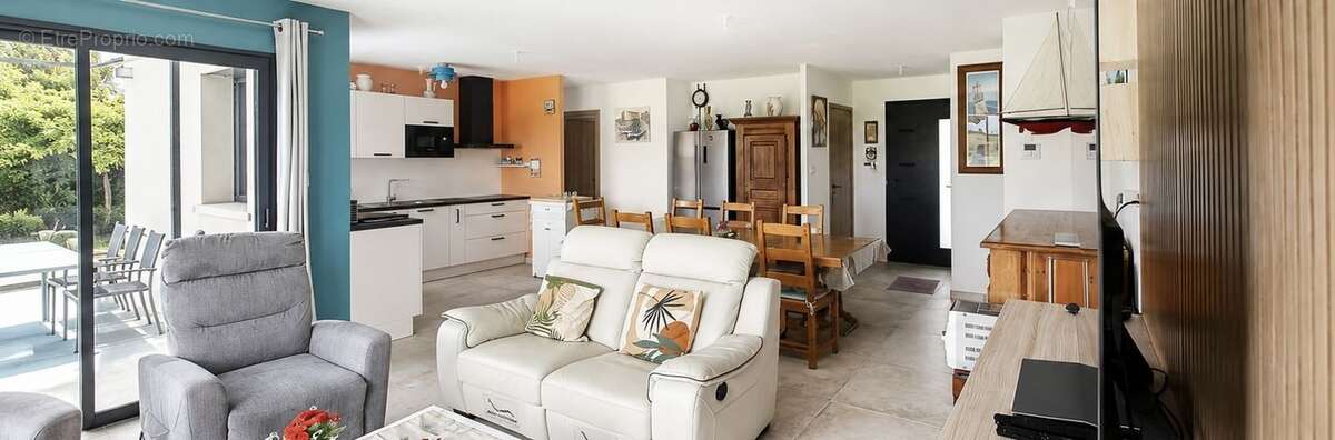 Maison 4 pièces 105 m² à vendre à Saint-Cyr (07430) - photo 3