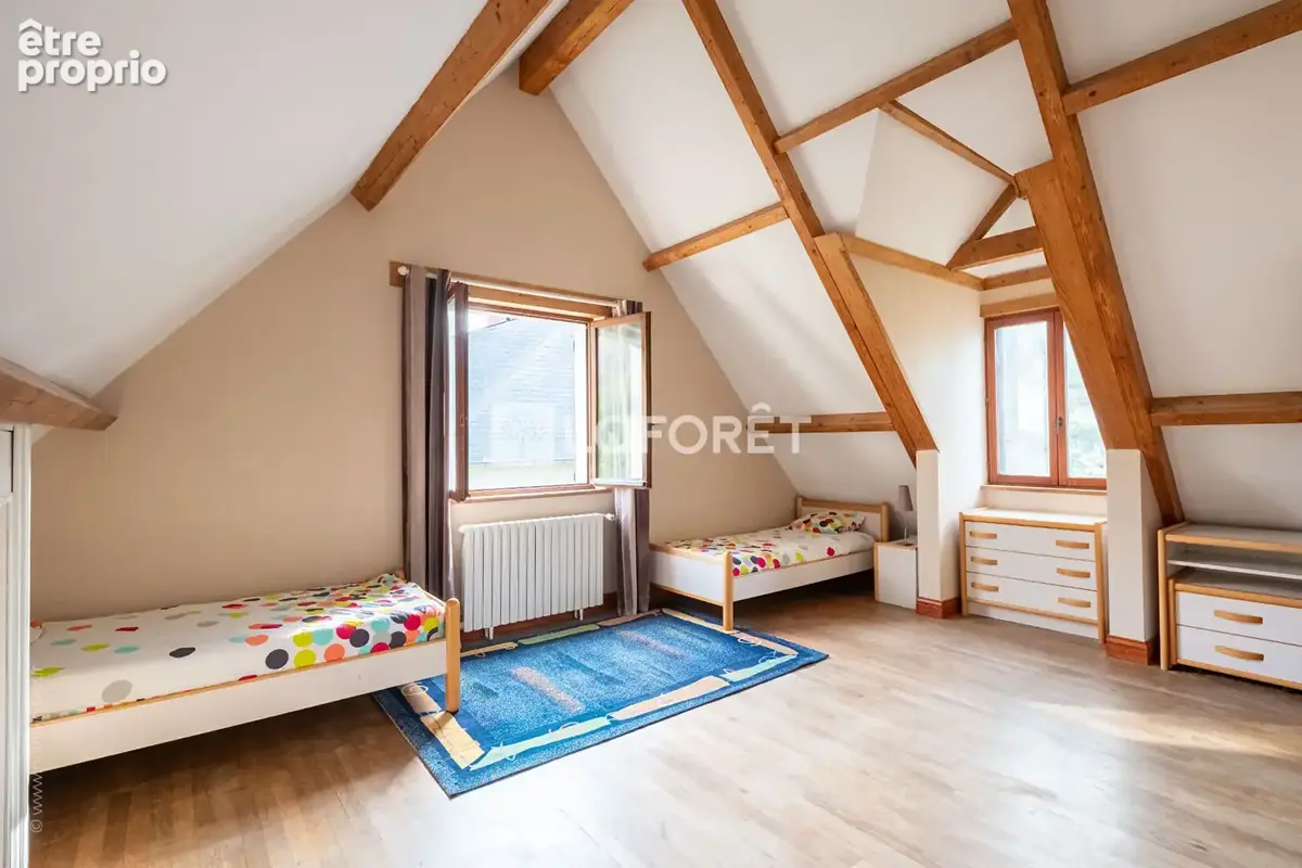 Maison de caractère de 256 m² sur terrain de 952 m² - La Celle-Saint-Cloud - photo 11