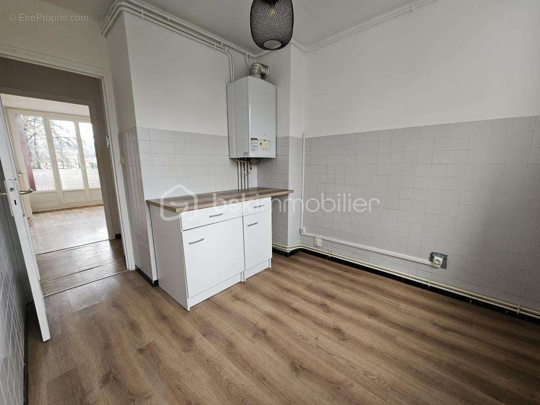 Appartement à MEYLAN