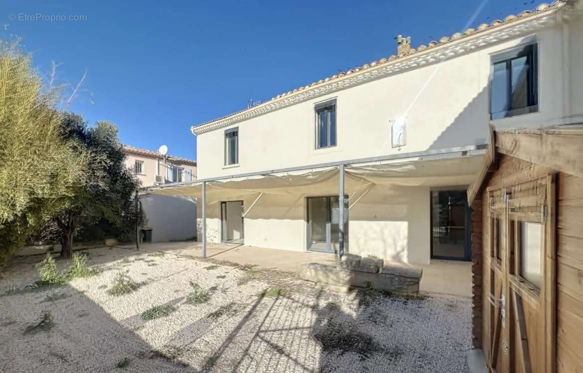 Maison à REDESSAN
