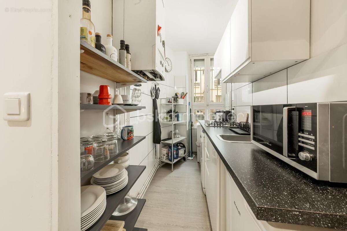Appartement à PARIS-14E
