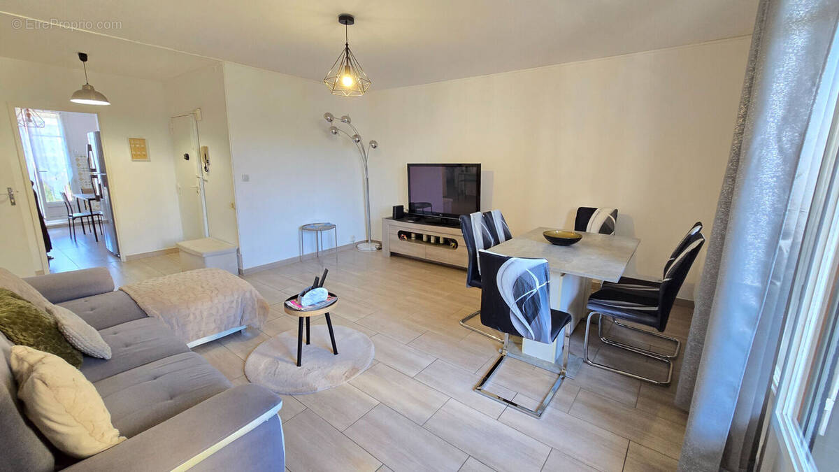 Appartement à PORT-DE-BOUC