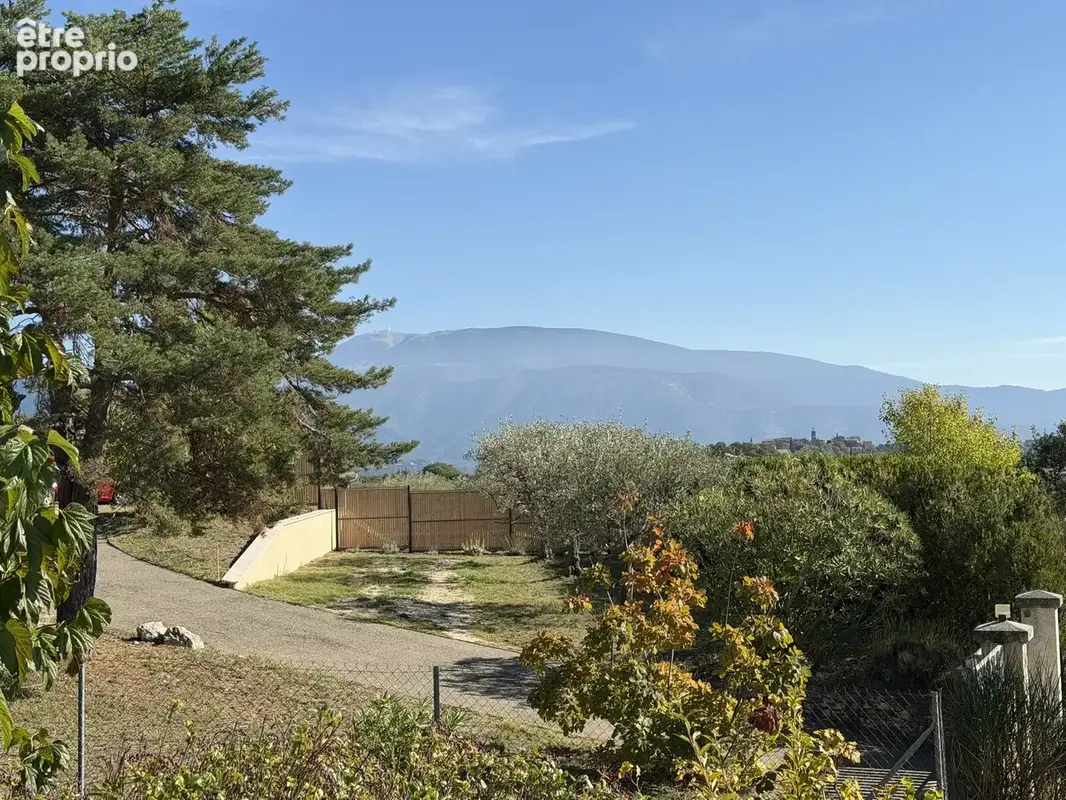 Maison avec vue dégagée et nombreuses dépendances - photo 2