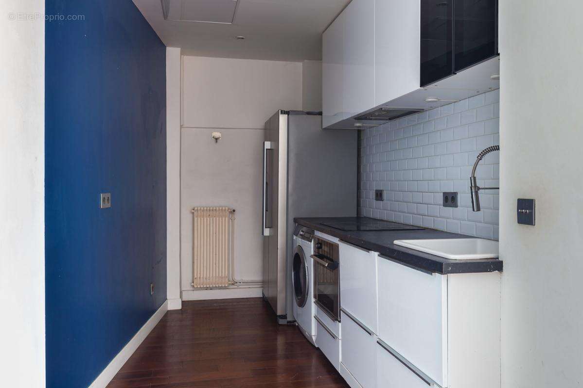 Appartement à PARIS-8E