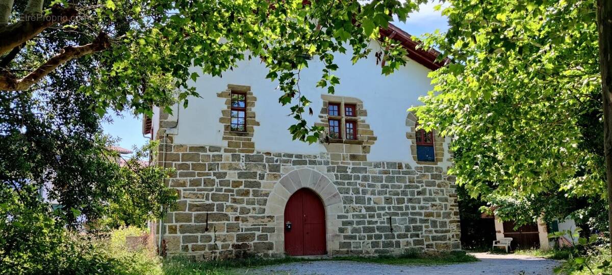 Appartement à USTARITZ