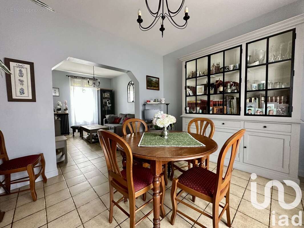 Photo 2 - Maison à NOISEAU