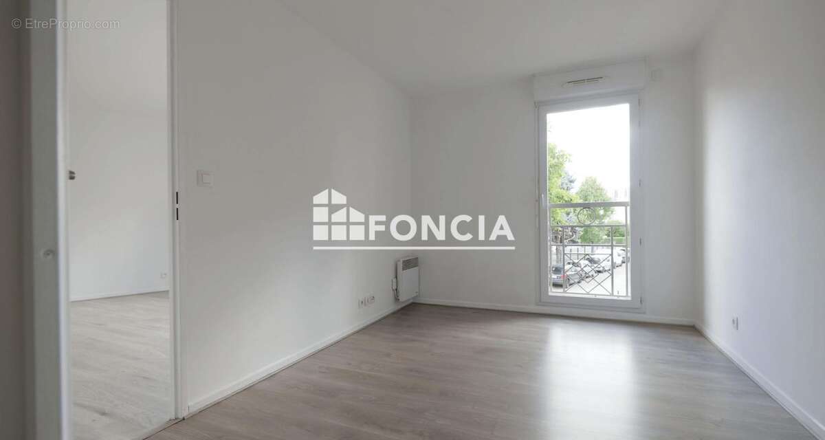 Appartement à VIGNEUX-SUR-SEINE