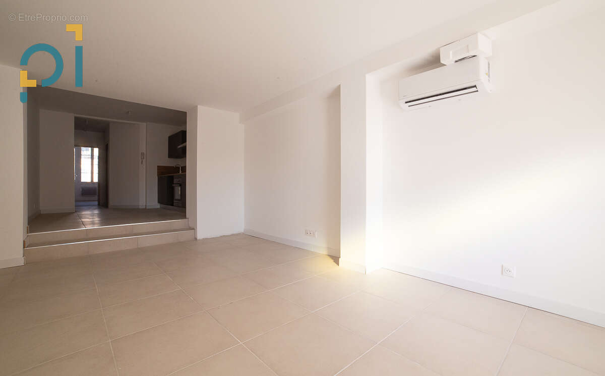 Appartement à LAMBESC