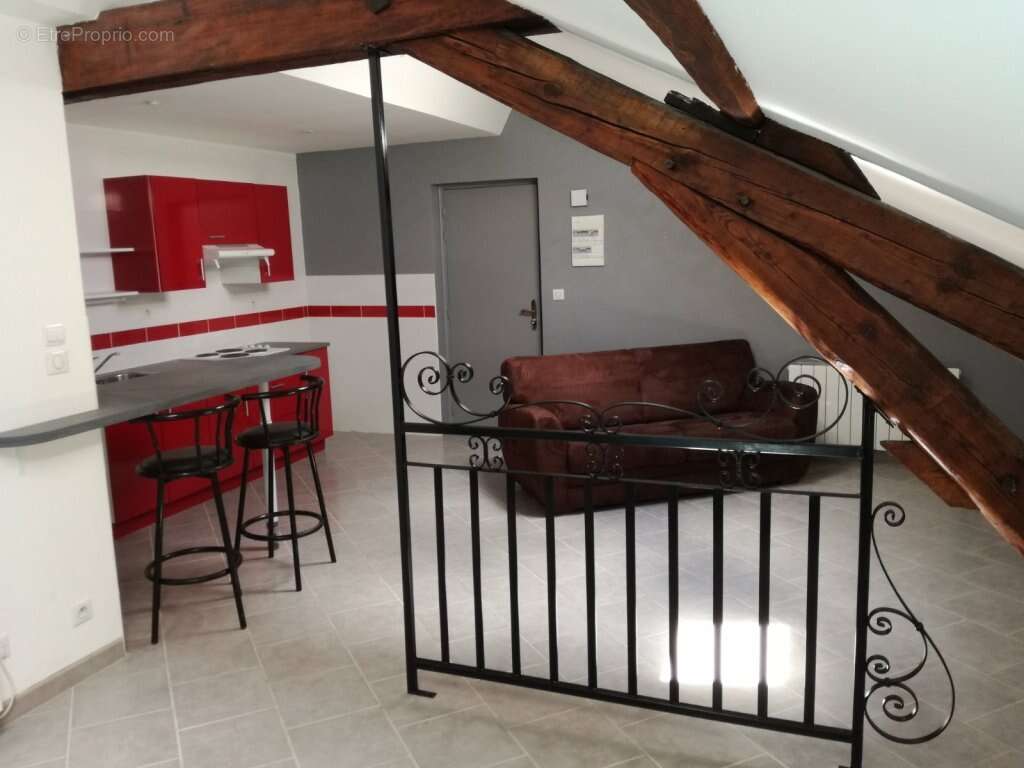 Appartement à MONTCEAU-LES-MINES