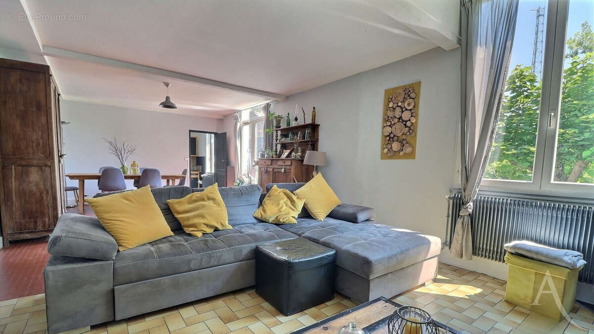 Maison à VILLENAVE-D'ORNON