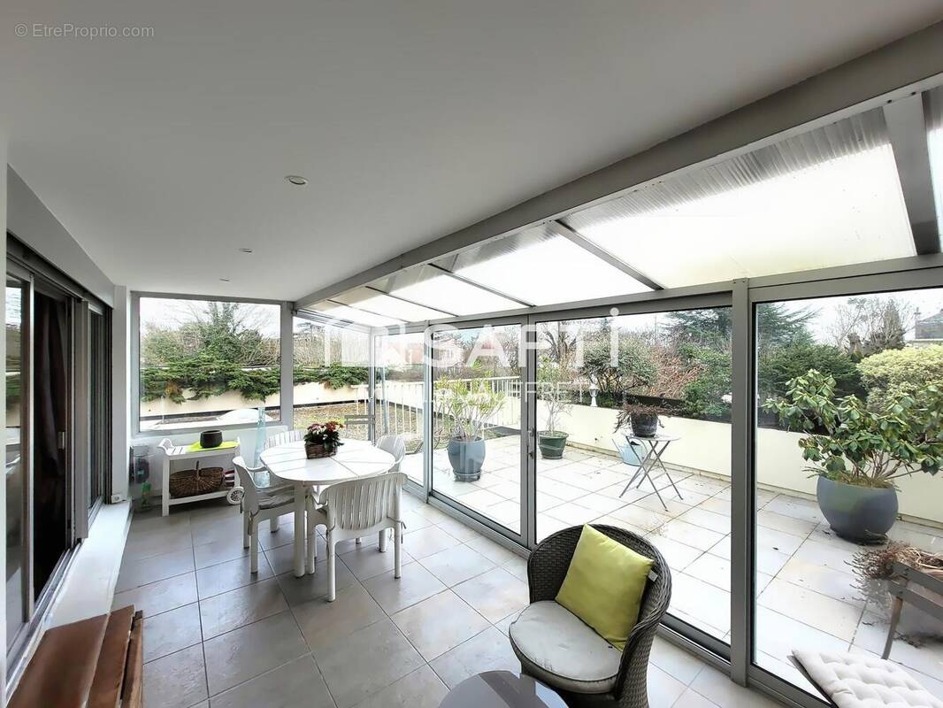 Photo 1 - Appartement à SAINT-GRATIEN