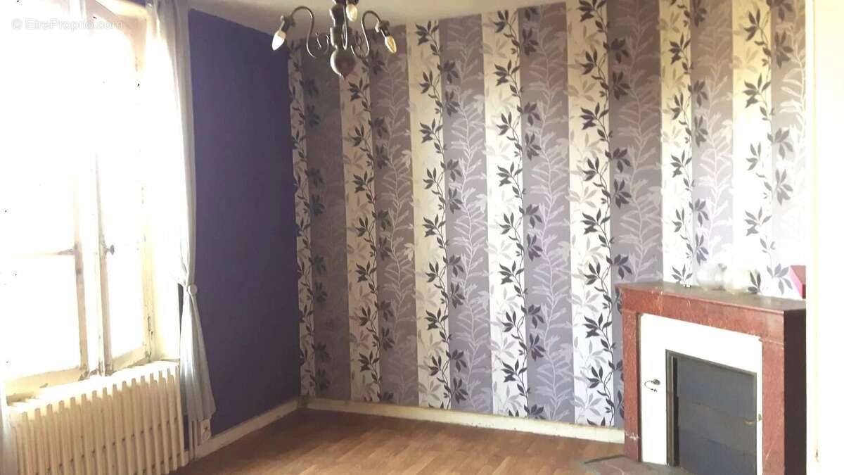 Maison à BUSSIERE-POITEVINE