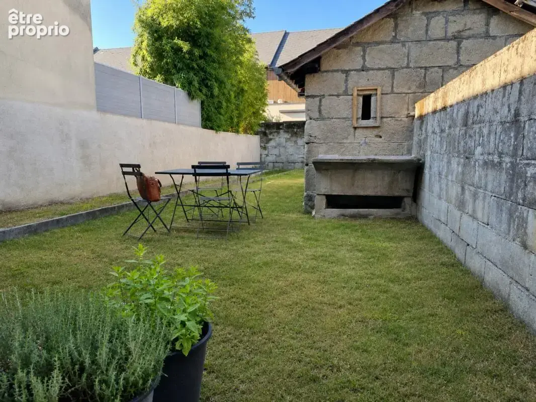 Brive la Gaillarde- Immeuble composé de 3 logements loués - photo 2
