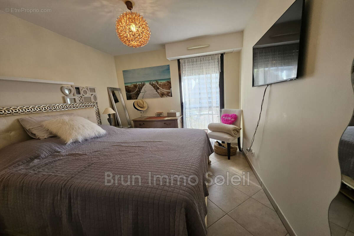 Appartement à VILLENEUVE-LOUBET