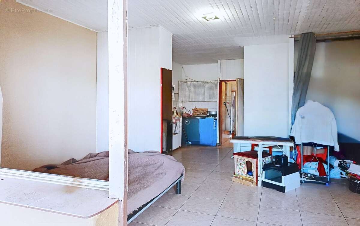 Appartement à MARSEILLE-7E