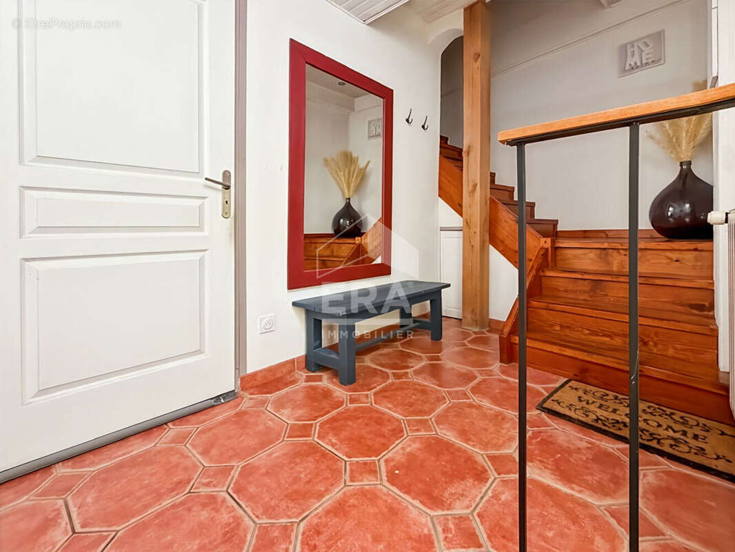 Maison à MENNECY