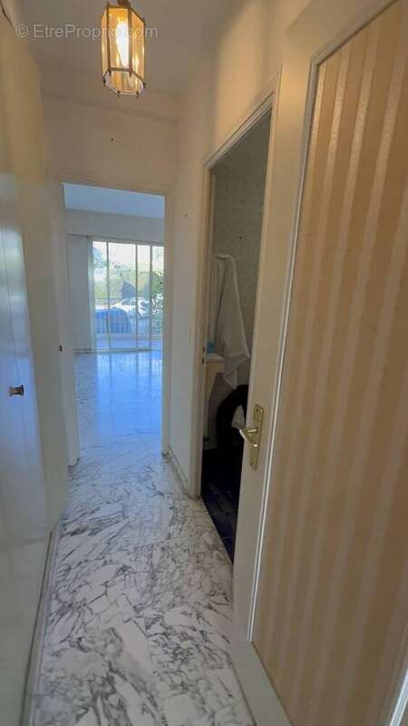 Appartement à VENCE