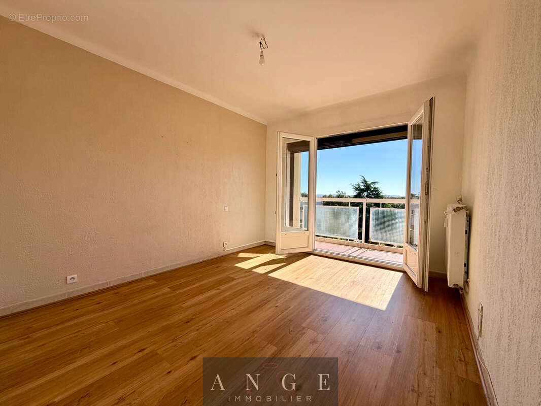 Appartement à HYERES