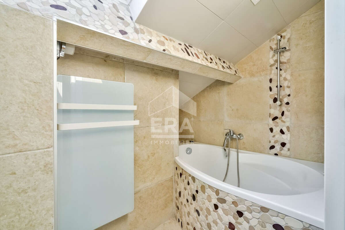 Appartement à ISSY-LES-MOULINEAUX