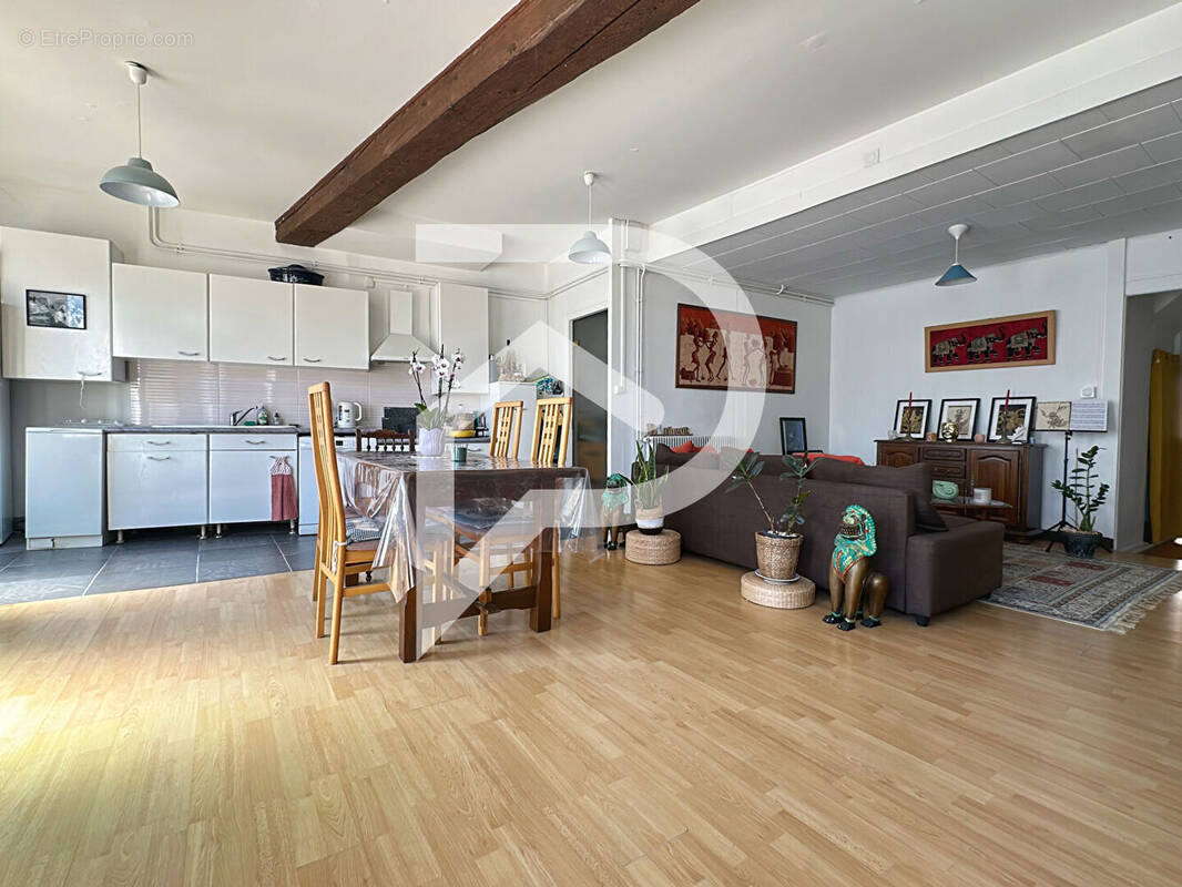 Appartement à MONTLUEL