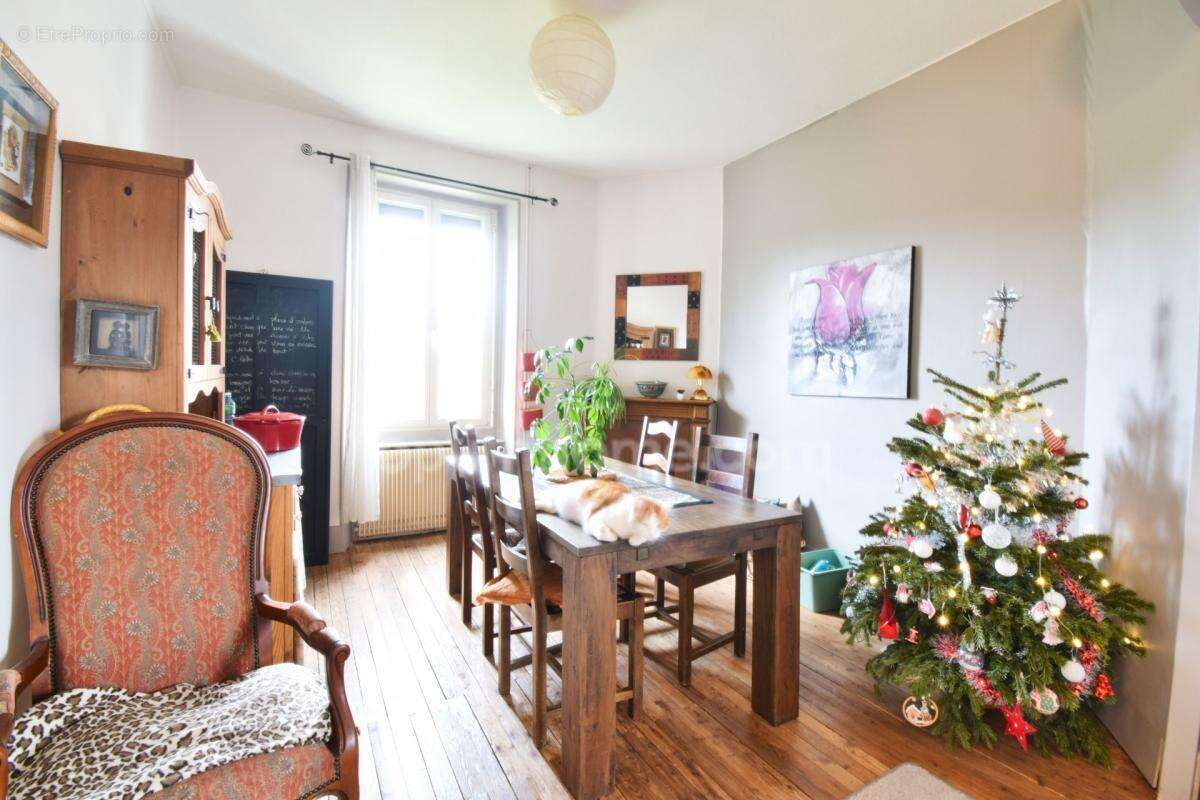 *** exclusivite *** grande maison avec terrasses, dependances et potager *** st dier d'auvergne 63520 *** - photo 10