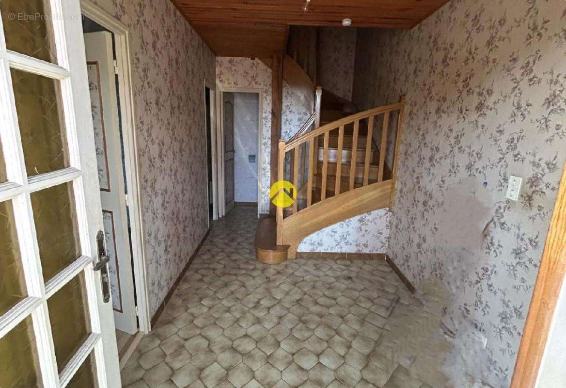 Maison à CHARENTON-DU-CHER